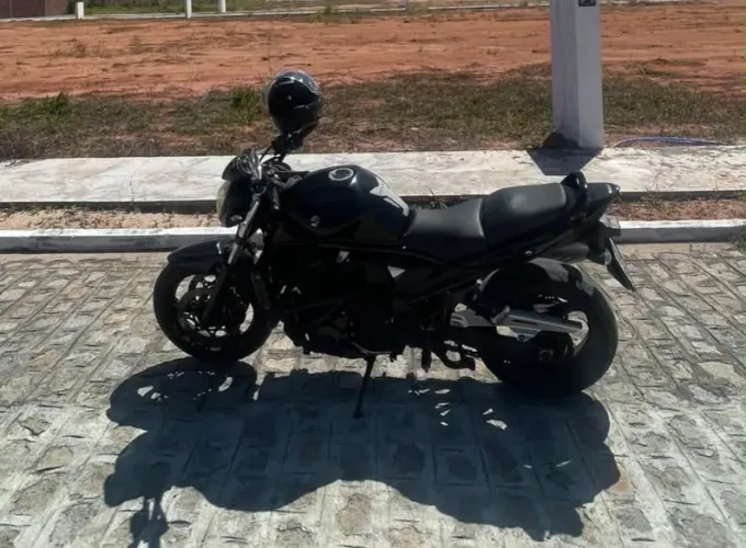 Bandit 1250 N - 2011 modelo 2012