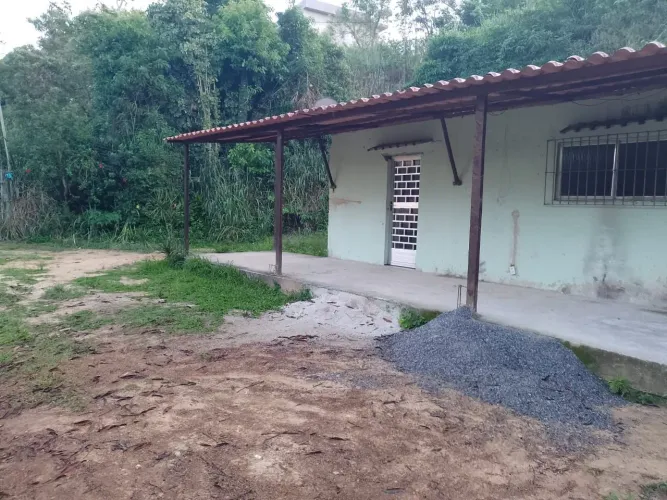 Alugo casa em saguarema