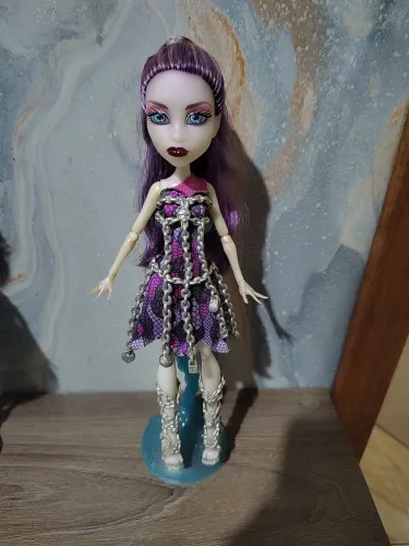 Monster High Spectra