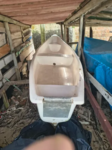 Vende Canoa de Fibra