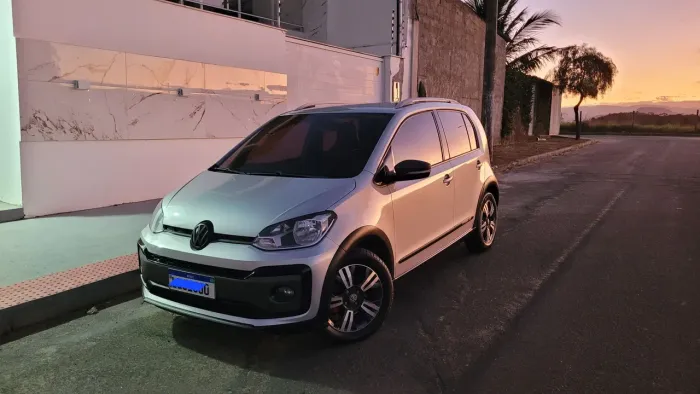 Volkswagen Up! Cross 1.0 TSI Total Flex 12V 5P 2018