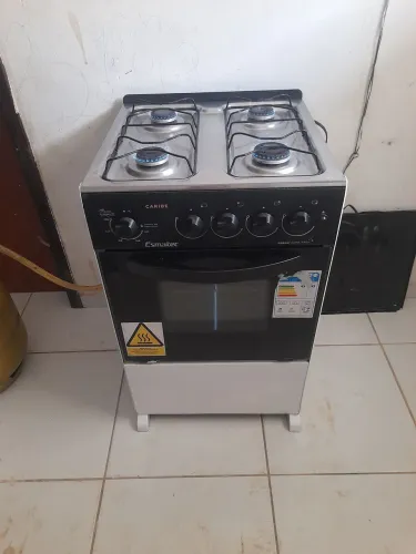 Vende-se fogão 4 bocas Esmaltec atomatico