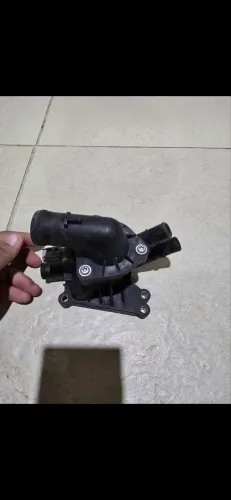 Vendo válvula termostatica Ford Ka