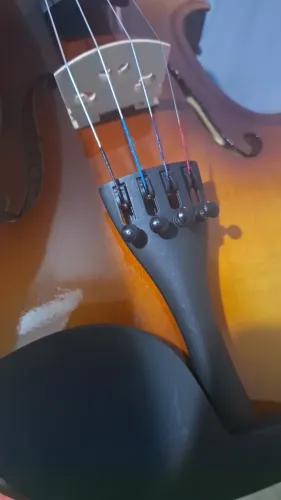 Violino 4/4 usado uma vez, perfeito estado