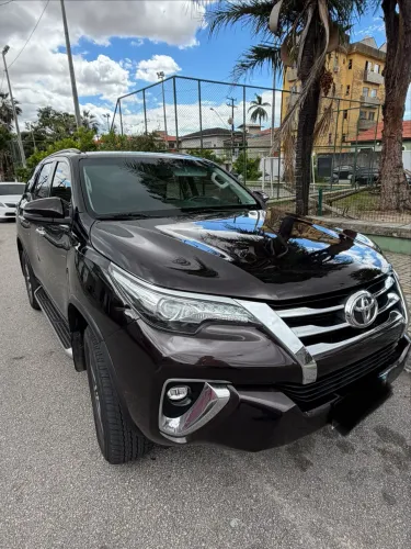 Toyota Hilux SW4 SRX 4X4 2.8 TDI 16V Dies. Aut. 2019