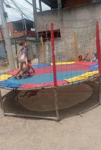 Vendo pula pula..bom estado conservação