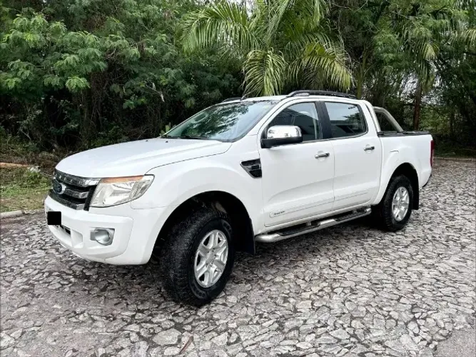 Ford Ranger XLT 2.5 16V 4X2 CD Flex 2014