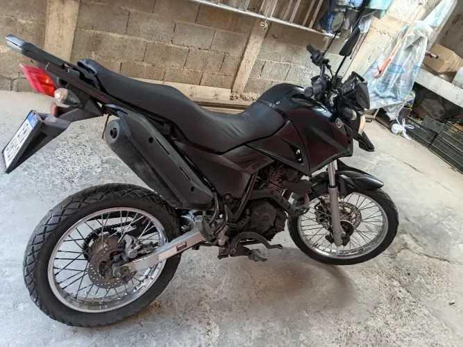Vendo ou troco corsser 150