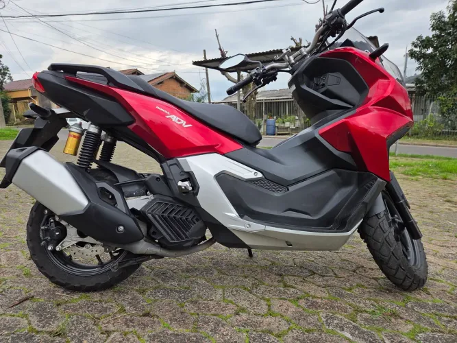 Vendo moto ADV