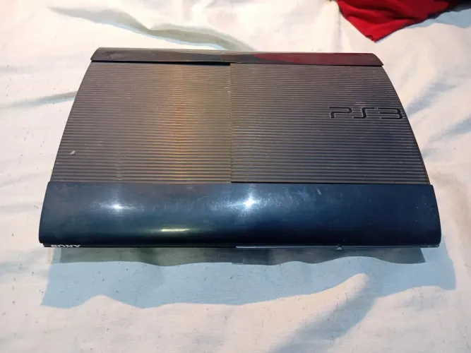 PS3 SUPER SLIM USADO (leia o anuncio)