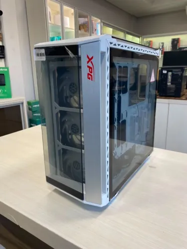 Gabinete Gamer Adata XPG Battle Cruiser