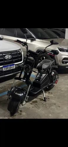 Gloov X16 Mini Elétrica - 400 km - 1.000W