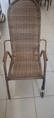 Vendo uma cadeira de descanso