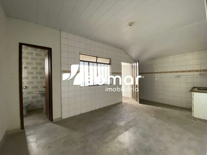 Casa para aluguel, 2 quartos, 1 vaga, Centro - Divinopolis/MG