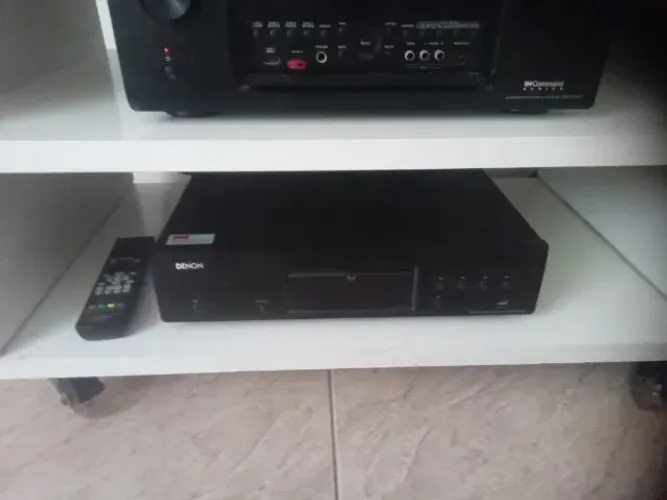 BLUE ray denon Dbt1713
