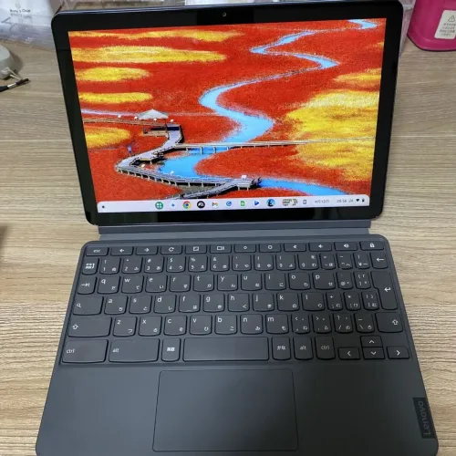 Tablet com teclado híbrido Lenovo Duet CT-X636F IdeaPad na caixa