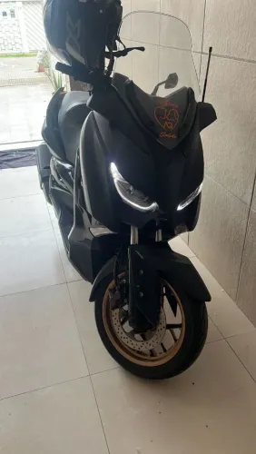 Ótima Yamaha XMAXX 2023