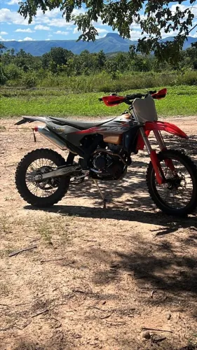 Moto MXF 270 Fi 2025