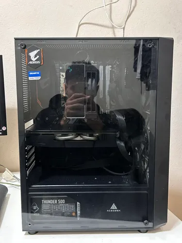 Computador Ryzen 7, roda tudo