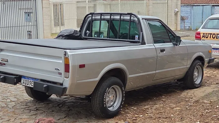Ford Pampa L 1.8i / 1.8 (álcool) 1992