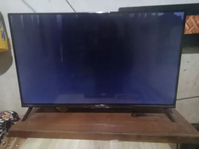 Vende-se Android TV 36 polegadas com defeito