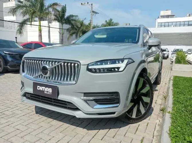 Volvo XC-90 T-8 Ultimate 2.0 AWD (híbrido) 2024