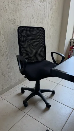 Cadeira de escritório giratória