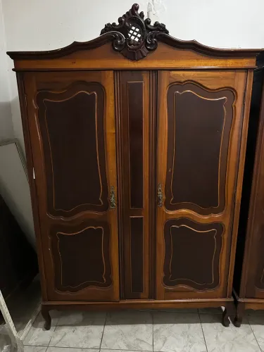 Guarda roupa antigo de vó | Raridade
