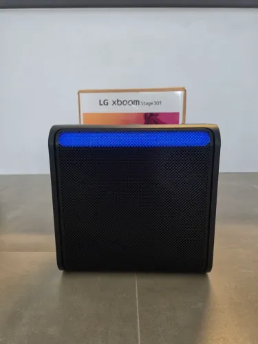 Caixa sim LG xboom Stage 301 by will.i.am