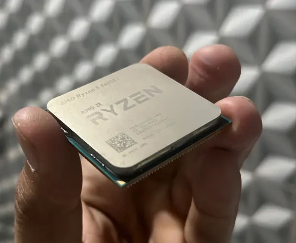 Ryzen 5 5600GT usado em ótima condições