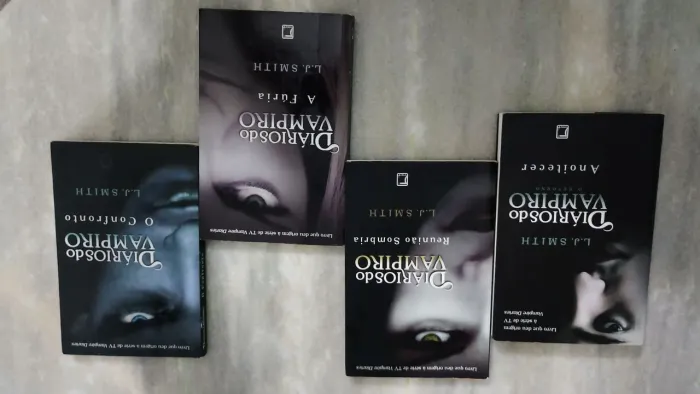 Coleção Diário de um Vampiro 