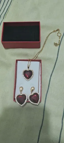 Conjunto colar e brincos coração