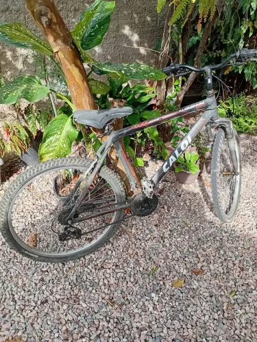 Bicicleta caloi aro 26 alumínio esporte em perfeito estado