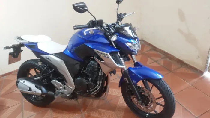FAZER 250 CC