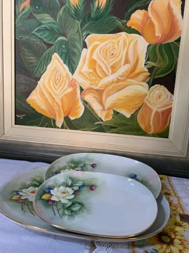 Jogo de travessas pintadas a mão