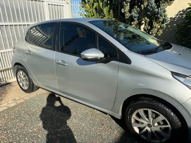 Peugeot 208 Active 1.2 Flex 12V 5P Mec. 2018