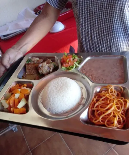 BANDEJÕES PARA RESTAURANTE
