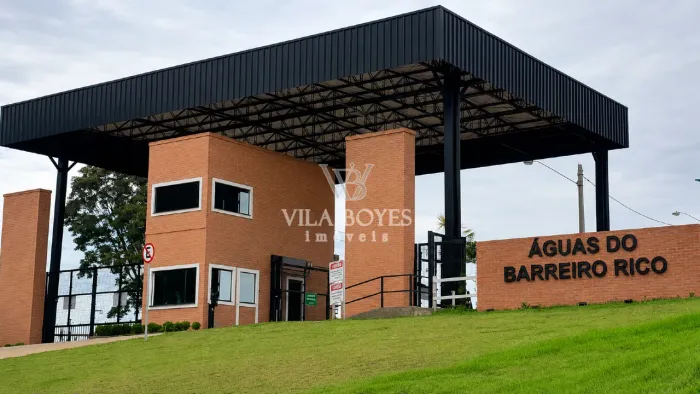 EXCELENTE TERRENO, COM 1000 M², À VENDA NO DESEJADO CONDOMÍNIO ÁGUAS DO BARREIRO RICO - AN