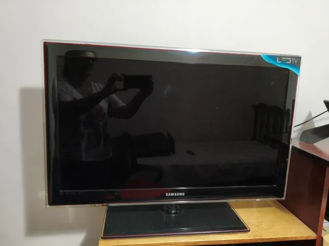 TV Samsung 32" Full HD - Excelente Estado - Funcionando Perfeitamente