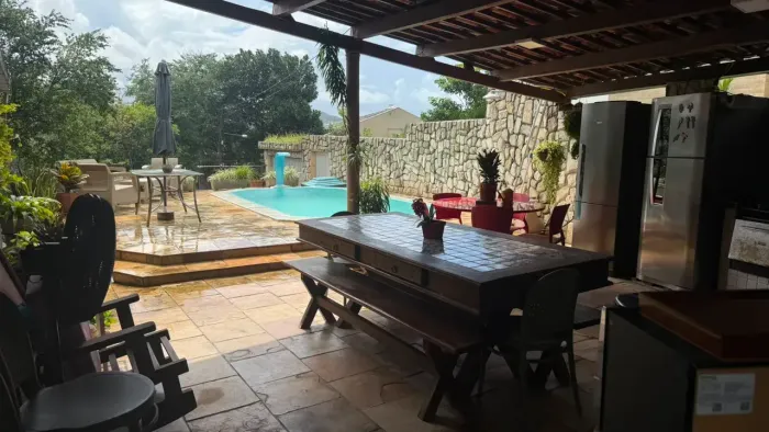 Casa em Condominio, Sitio dos Pintos, 600m², 3 Qts+Dependencia, 2 Suites, Terraço, Piscina