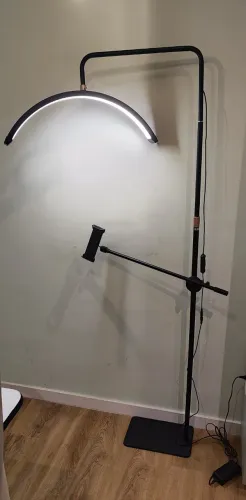 Luminária LED Meia Lua 40W + Suporte Celular 55cm - Seminovos
