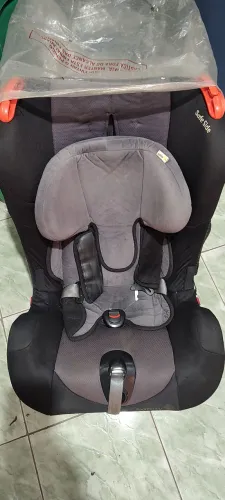 Vendo Cadeirinha de Bebê, excelente estado de conservação para crianças até 7 anos( 25 kg)