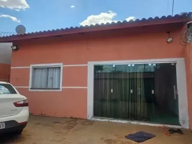 CASA PARA VENDA NA ÁGUAS LINDAS 