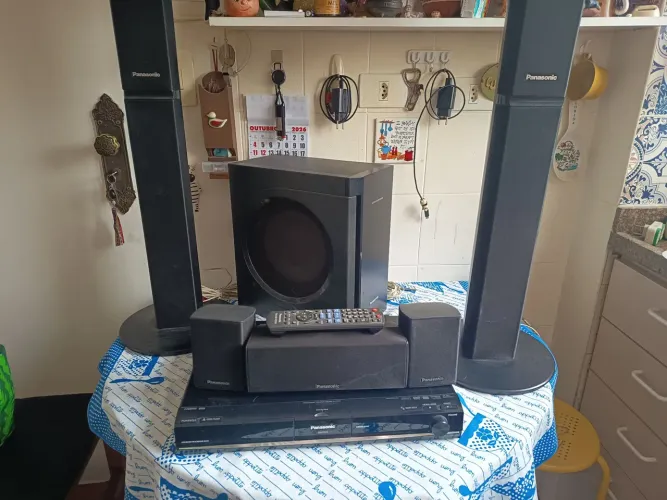 Home Theater Panasonic SA-PT570 1000W RMS 5.1 Canais + HDMI + Controle Original