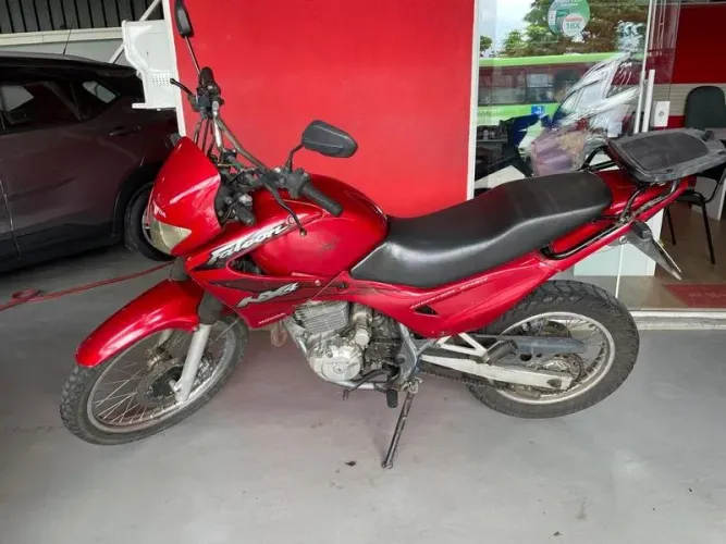 HONDA NX-4 FALCON 2002
