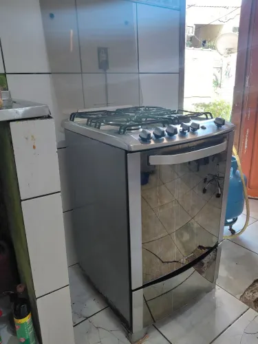 Fogão elétrico electrolux seminovo funcionando, LEIA !