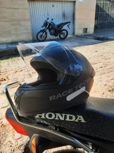 Capacete RACETECH, tamanho 58