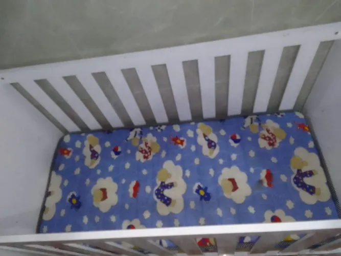 Berço semi novo