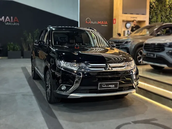 Mitsubishi Outlander Comfort 2.0 16V Aut. 2016
