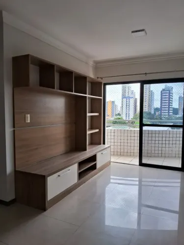 ALUGO AMPLO E CONFORTÁVEL APARTAMENTO